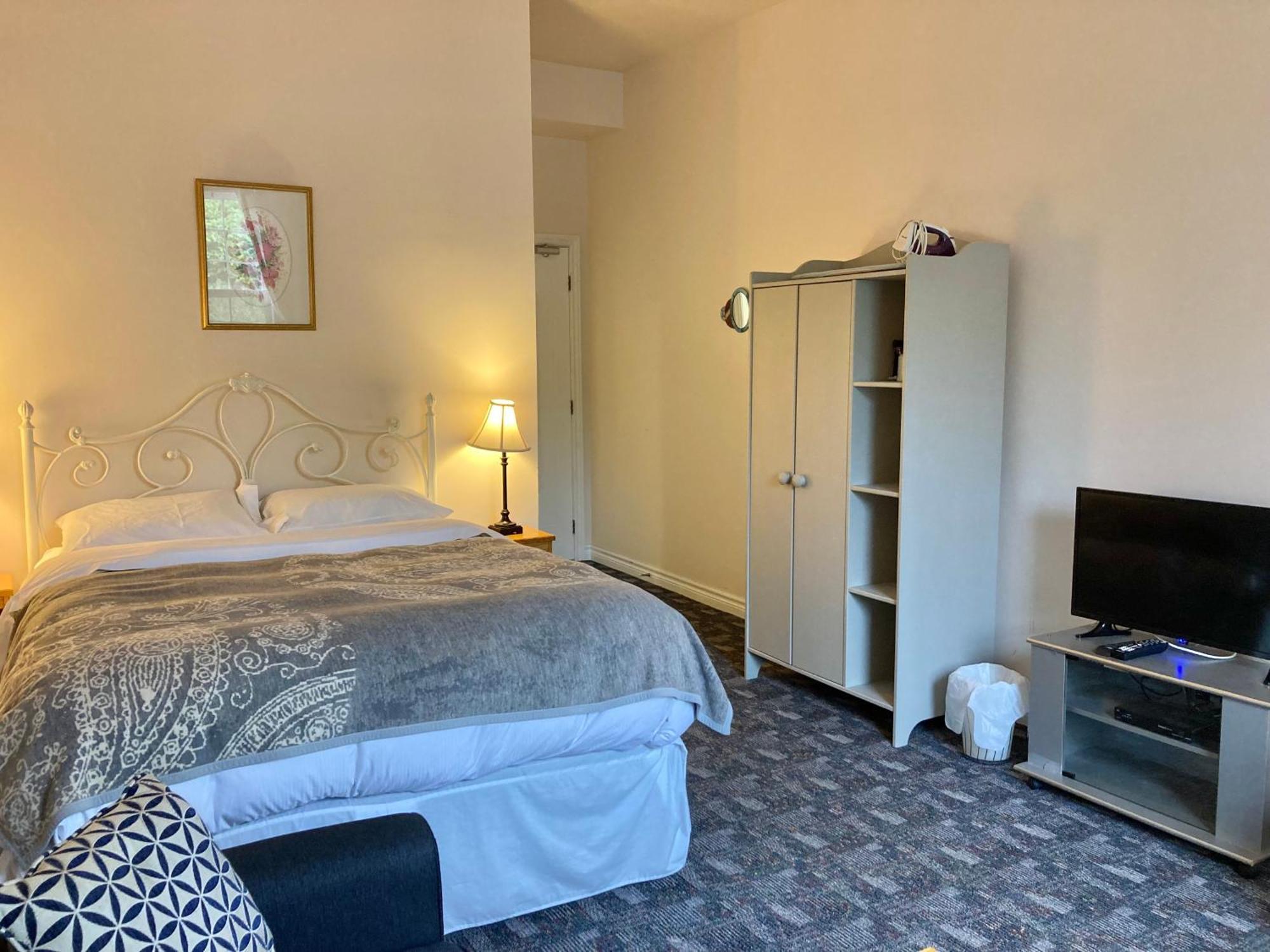 אינגוניש Castle Rock Country Inn מראה חיצוני תמונה