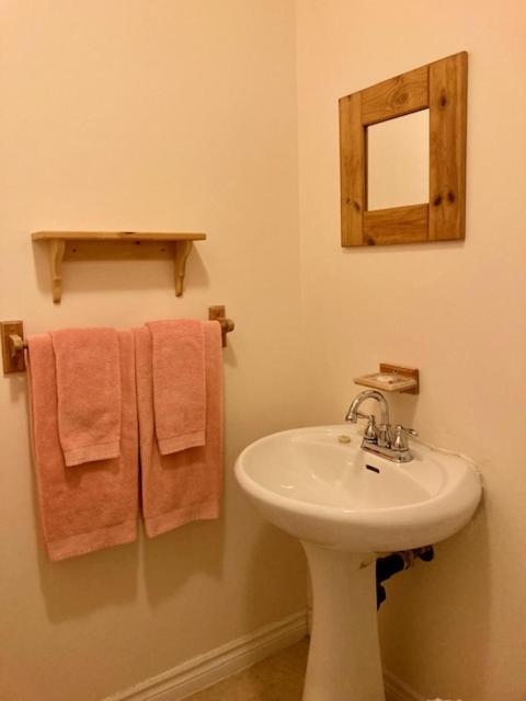 אינגוניש Castle Rock Country Inn מראה חיצוני תמונה